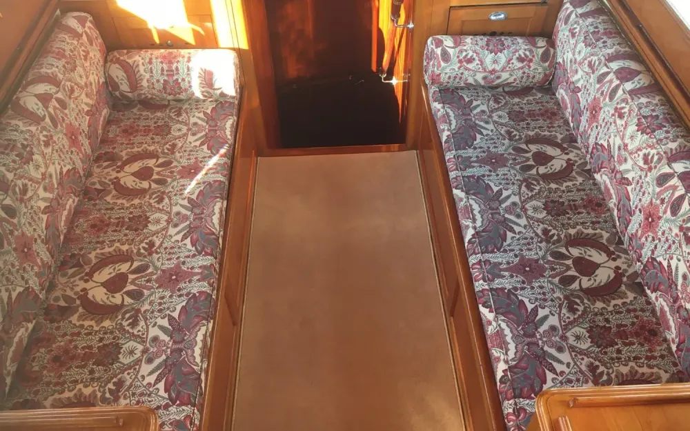 slider 39 Alexander Stephen  Sons Classic Yacht