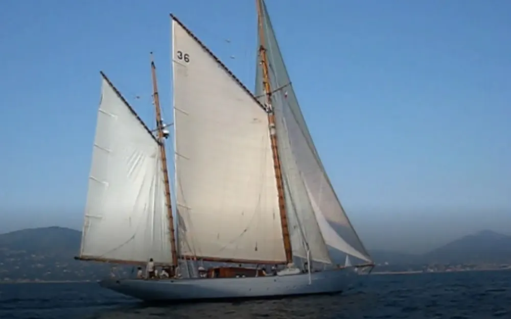 slider 3 Alexander Stephen  Sons Classic Yacht