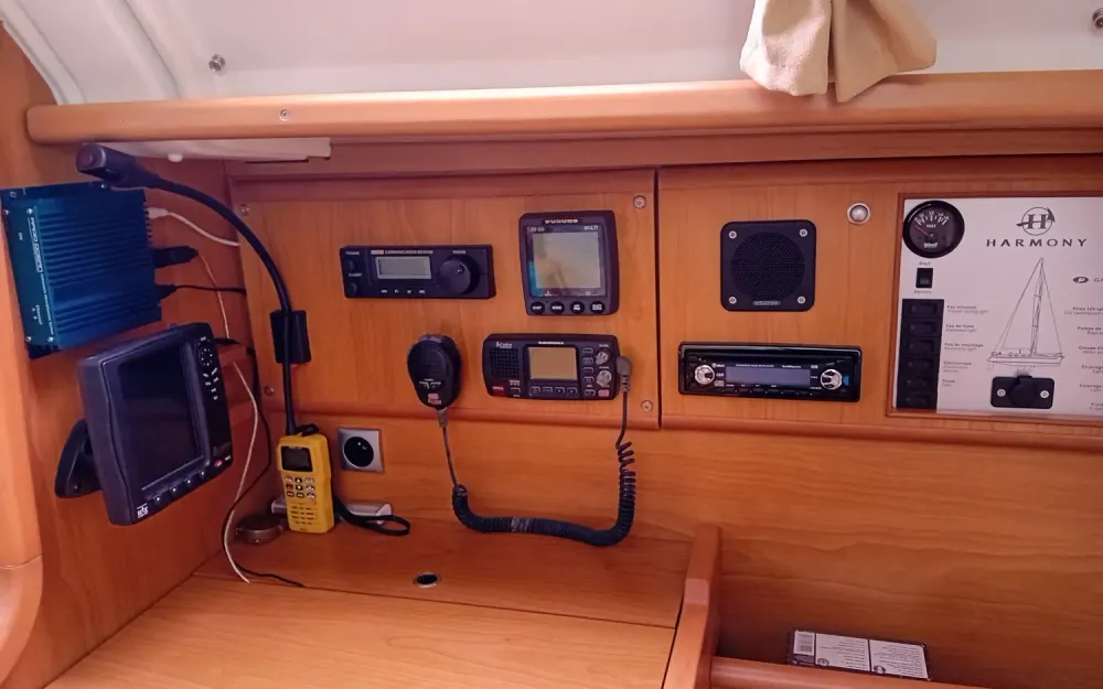 slider 3 Poncin Yachts Harmony 38