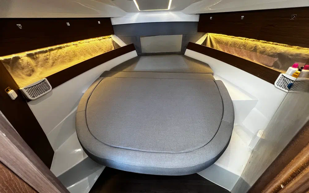 slider 9 Jeanneau Merry Fisher 895