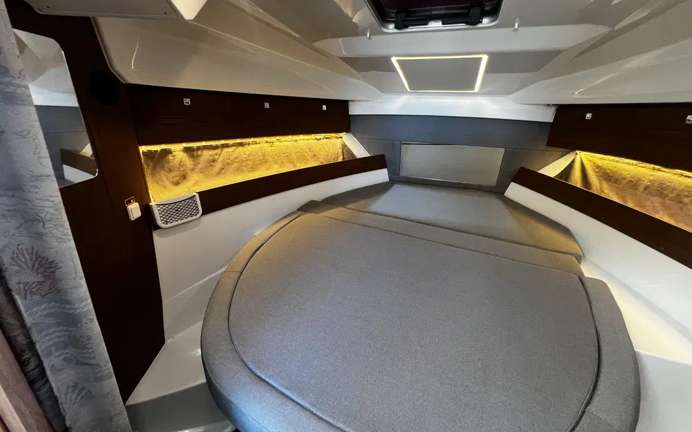 slider 10 Jeanneau Merry Fisher 895