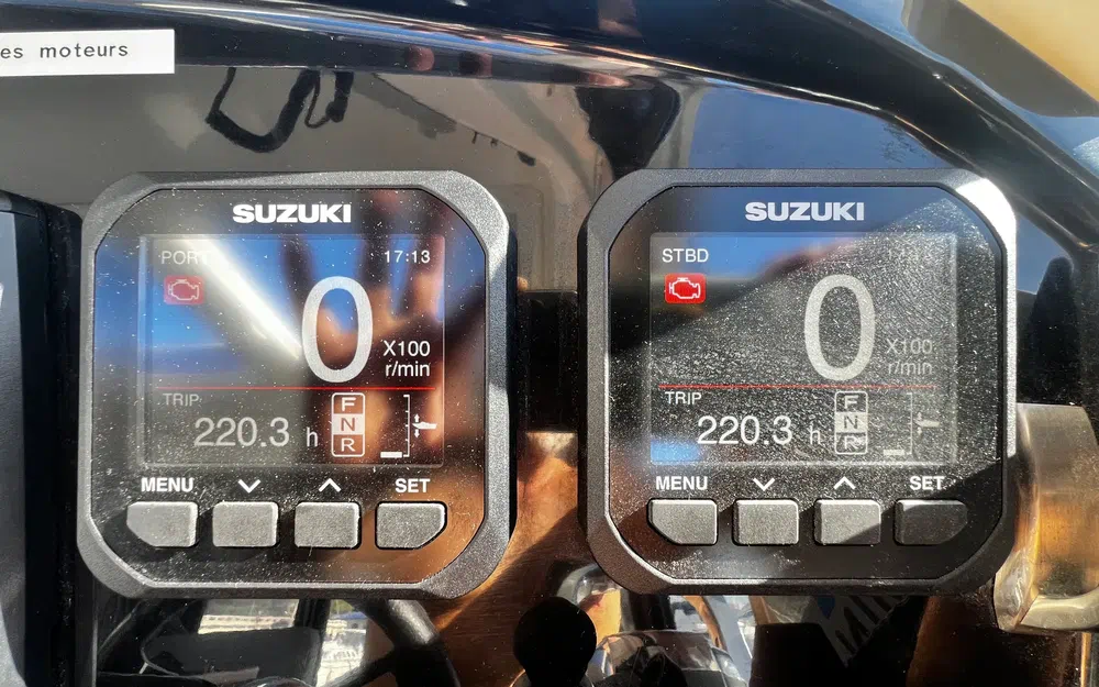 slider 20 Jeanneau Merry Fisher 895