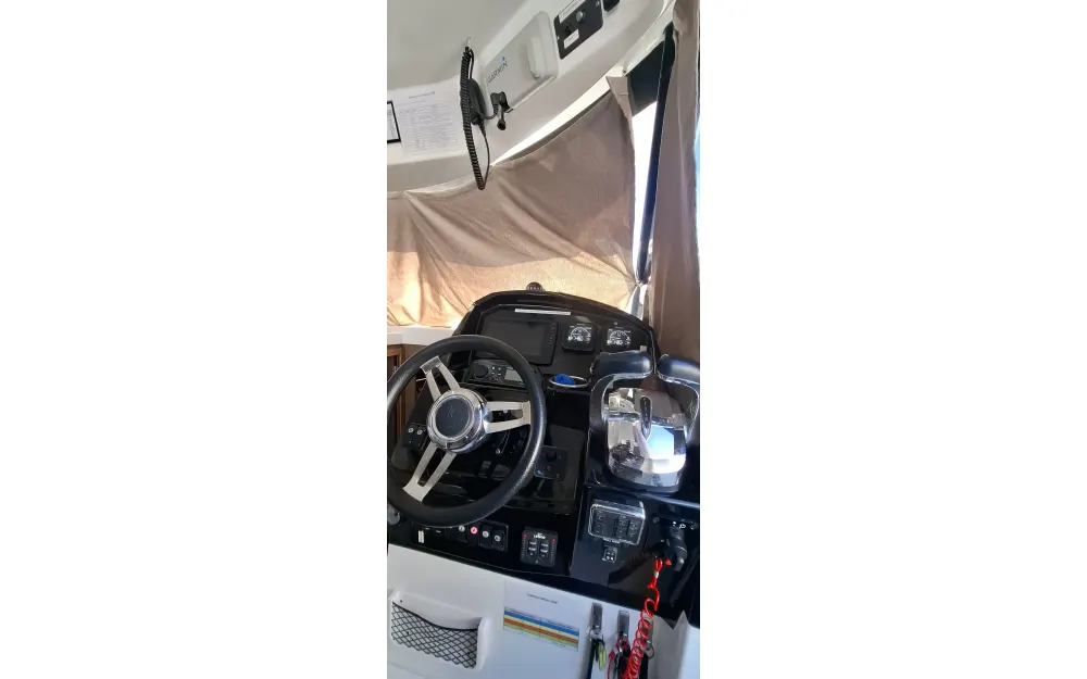 slider 13 Jeanneau Merry Fisher 895