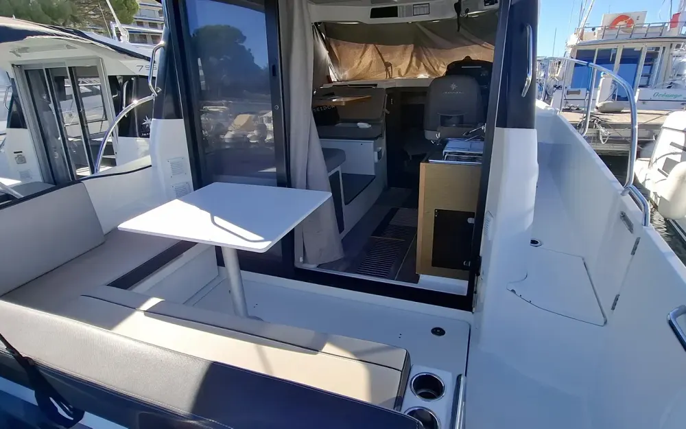 slider 16 Jeanneau Merry Fisher 895