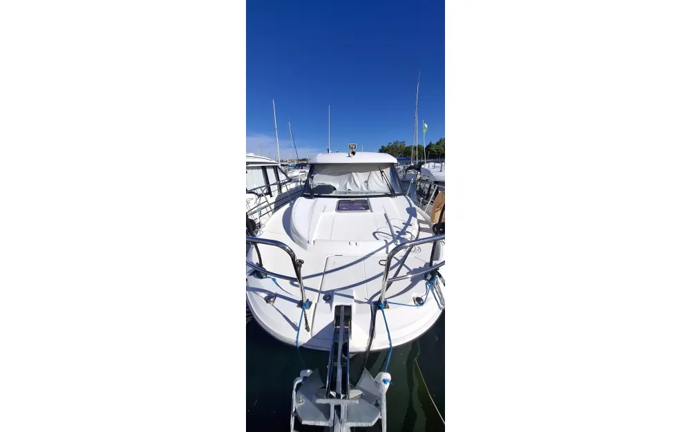 slider 18 Jeanneau Merry Fisher 895