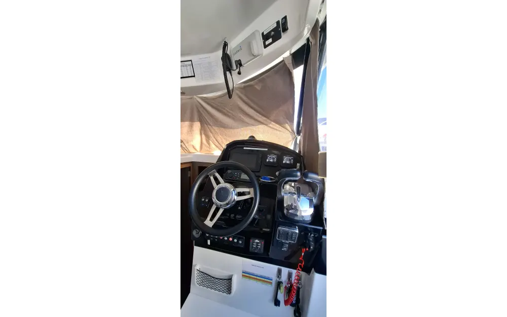 slider 3 Jeanneau Merry Fisher 895