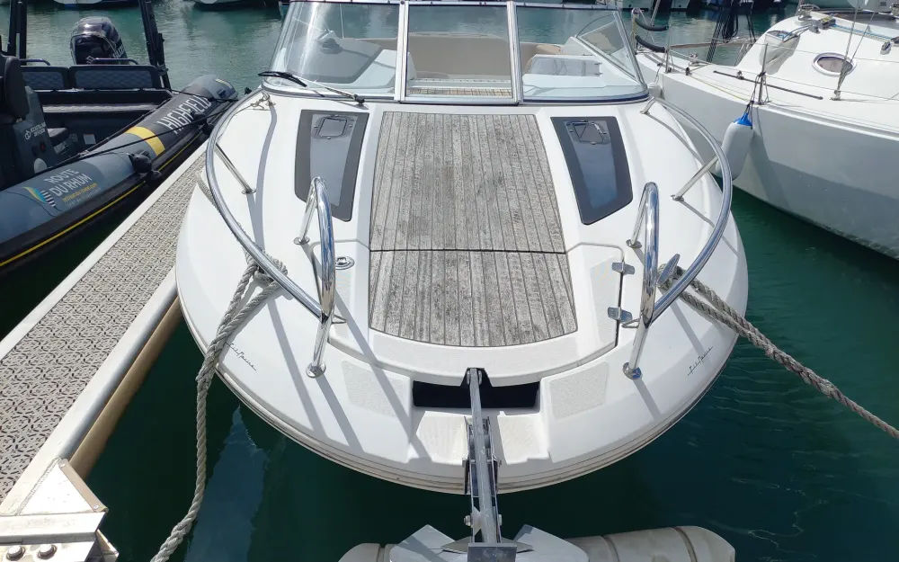 slider 1 Jeanneau Cap Camarat 7.5 DC