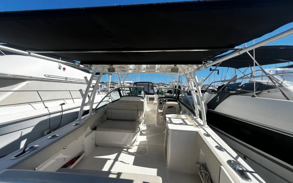 slider 20 Boston Whaler  270 Vantage