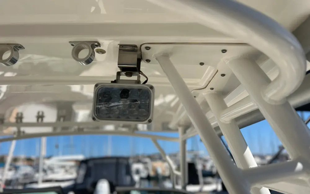 slider 54 Boston Whaler  270 Vantage