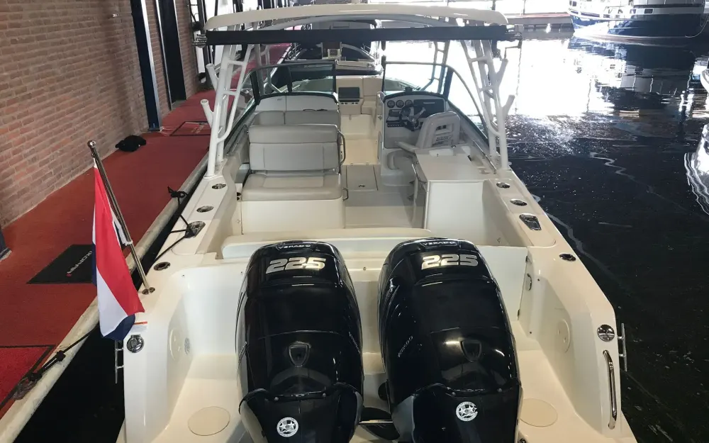 slider 69 Boston Whaler  270 Vantage