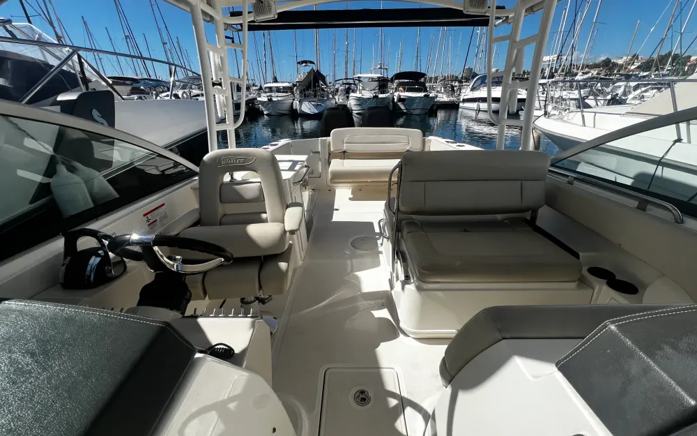 slider 7 Boston Whaler  270 Vantage