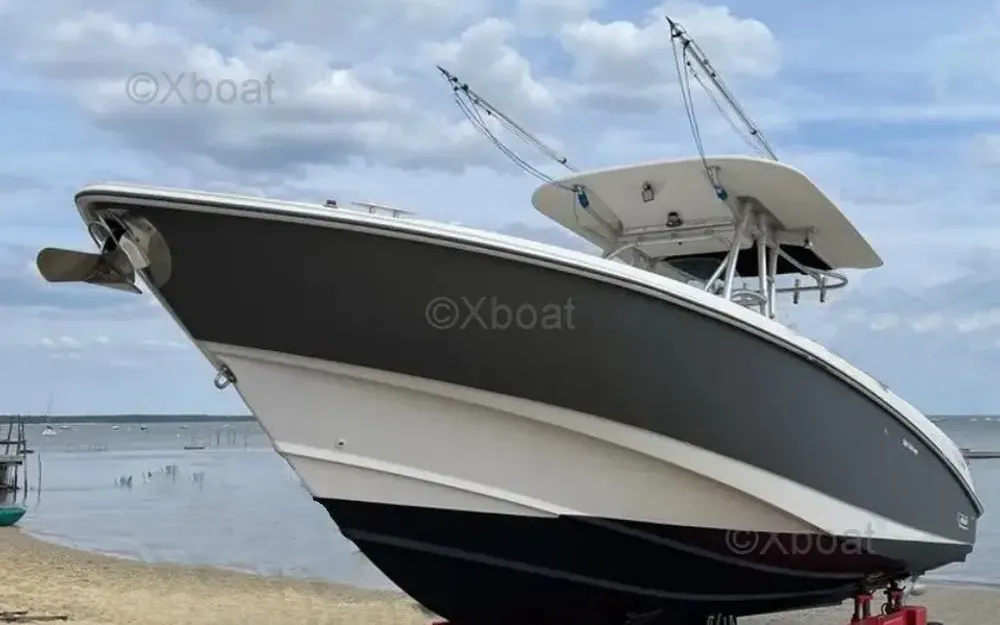 slider 3 Boston Whaler  320 Outrage