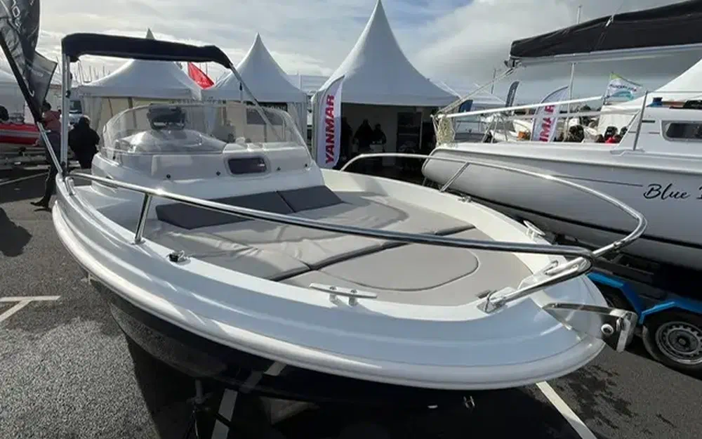 slider 2 Jeanneau Cap Camarat 5.5 WA