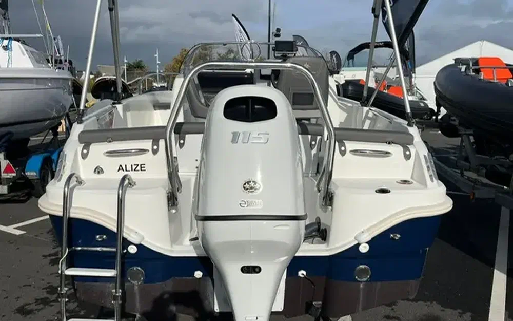 slider 7 Jeanneau Cap Camarat 5.5 WA