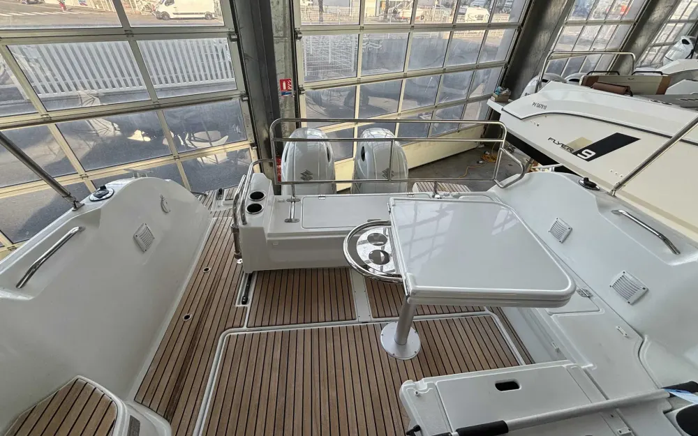 slider 5 Beneteau Antares 9 OB