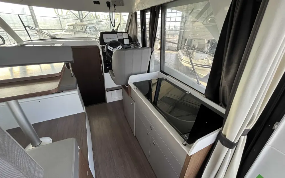 slider 7 Beneteau Antares 9 OB