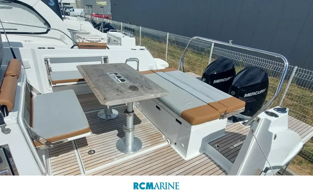 slider 8 Beneteau Flyer 9 Spacedeck