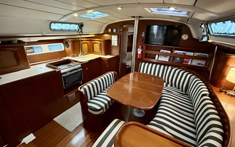 slider 7 Beneteau Oceanis 411 Clipper