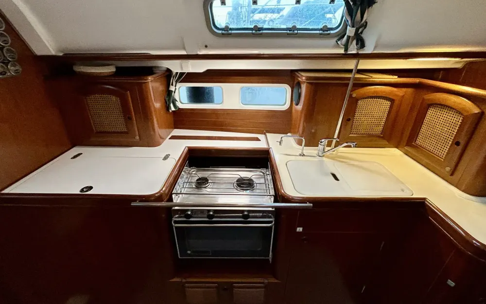 slider 8 Beneteau Oceanis 411 Clipper
