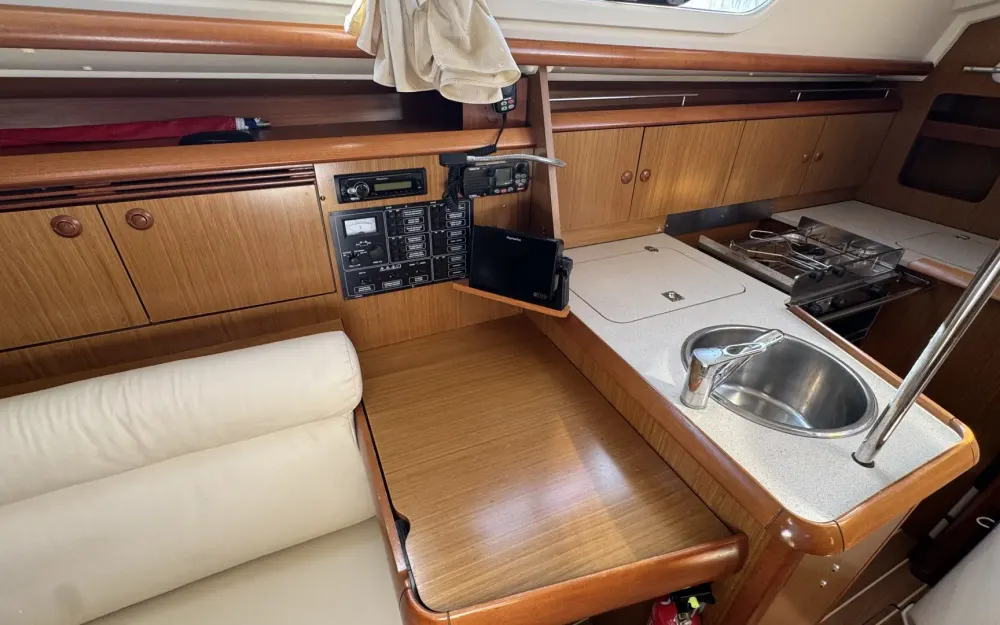 slider 5 Jeanneau Sun Odyssey 32 i