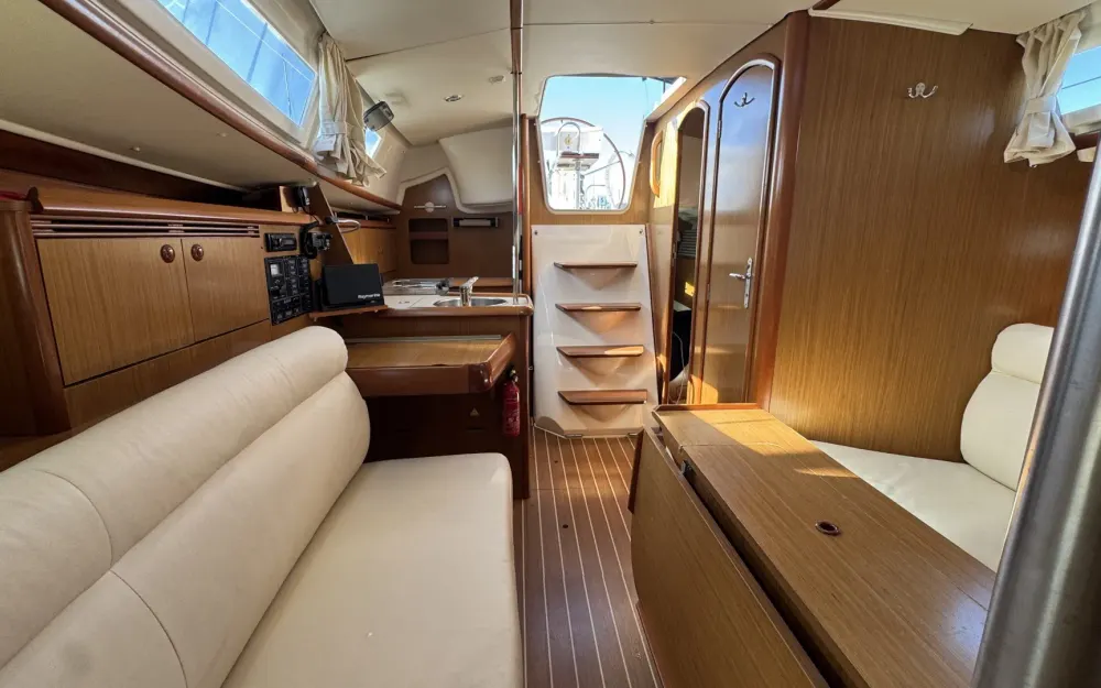 slider 7 Jeanneau Sun Odyssey 32 i