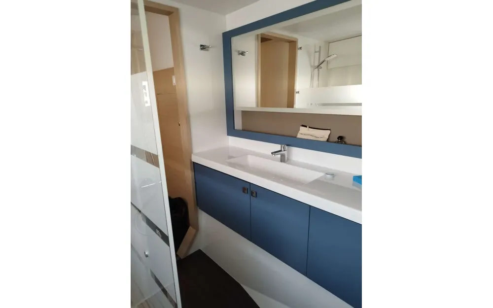 slider 28 Fountaine Pajot Astrea 42