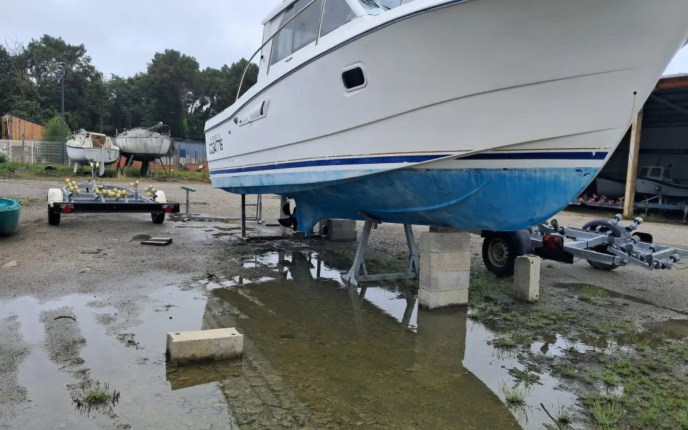 slider 3 Beneteau Antares 760