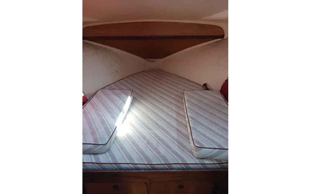 slider 17 Beneteau Antares 860