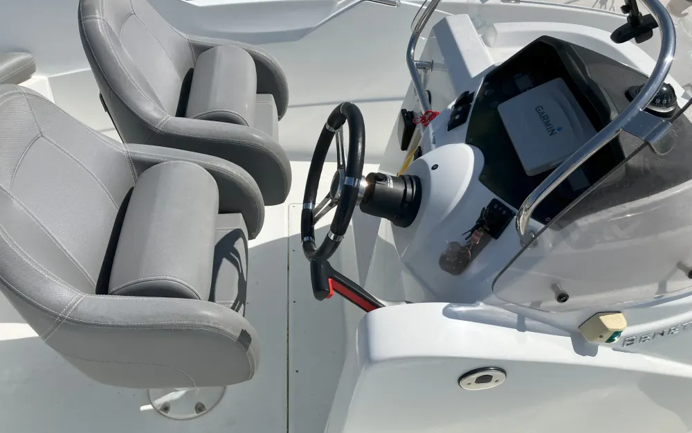 slider 2 Beneteau Flyer 550 Open S2
