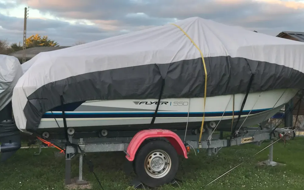 slider 6 Beneteau Flyer 550 Open S2
