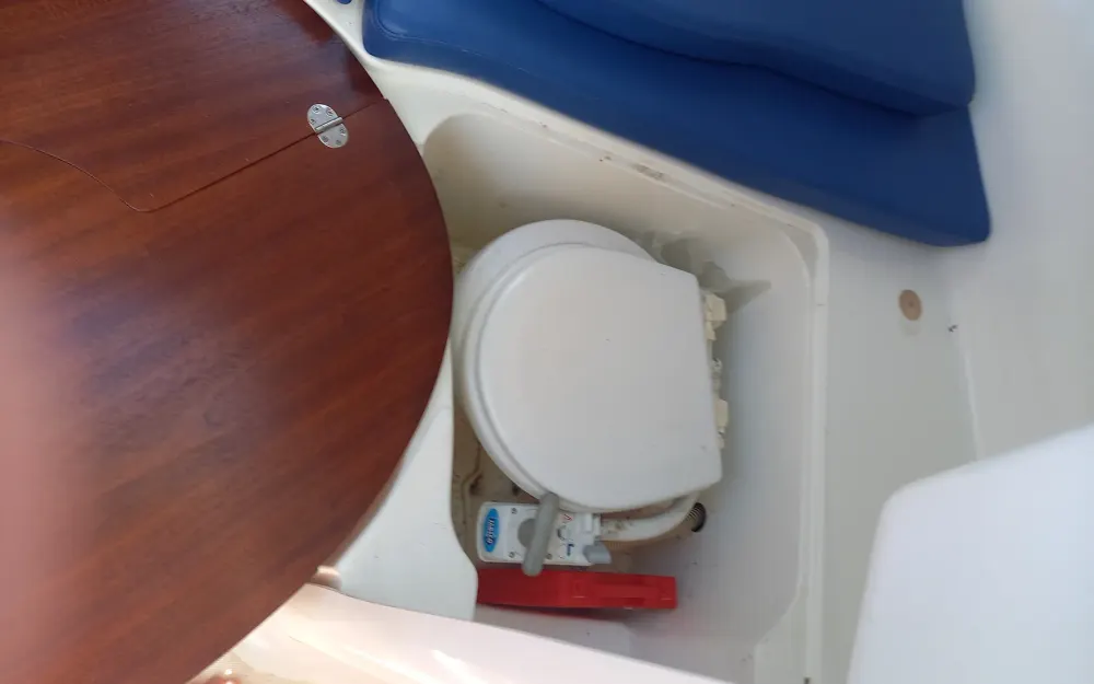 slider 10 Beneteau Antares 650 HB