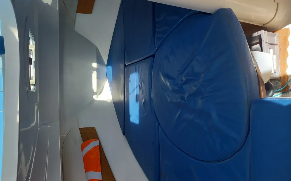 slider 16 Beneteau Antares 650 HB