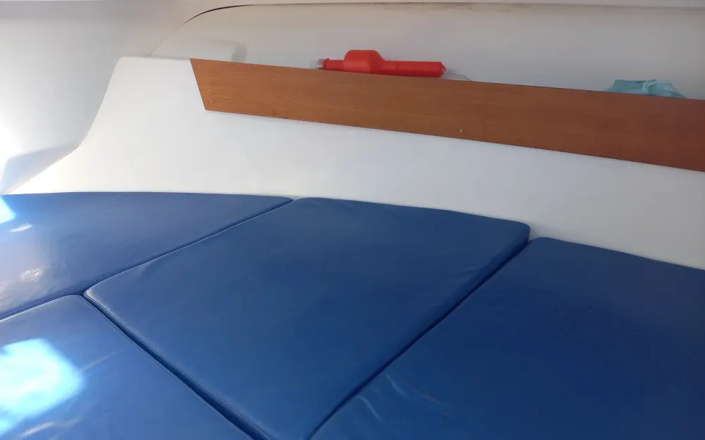slider 24 Beneteau Antares 650 HB