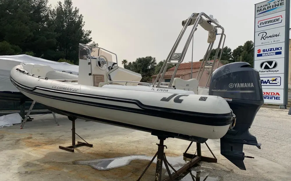 slider 3 Joker Boat Clubman 22