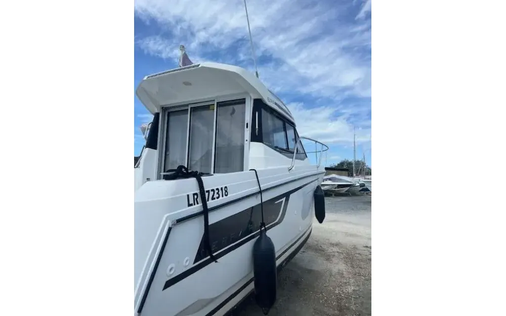 slider 4 Jeanneau Merry Fisher 695 Serie 2