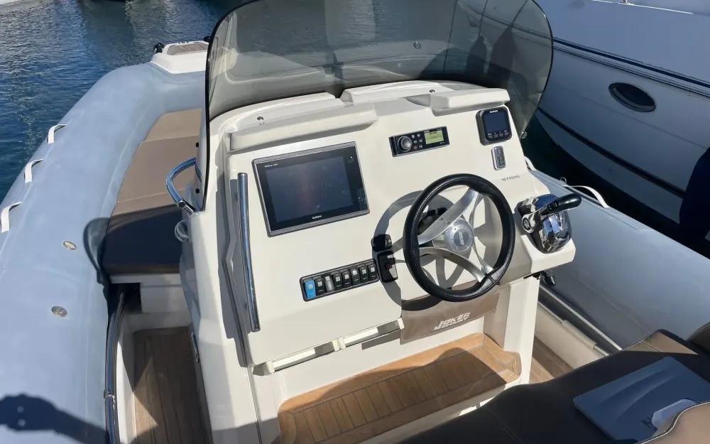 slider 8 Joker Boat Clubman 28