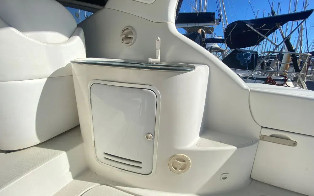 slider 9 Sessa Marine Oyster 34