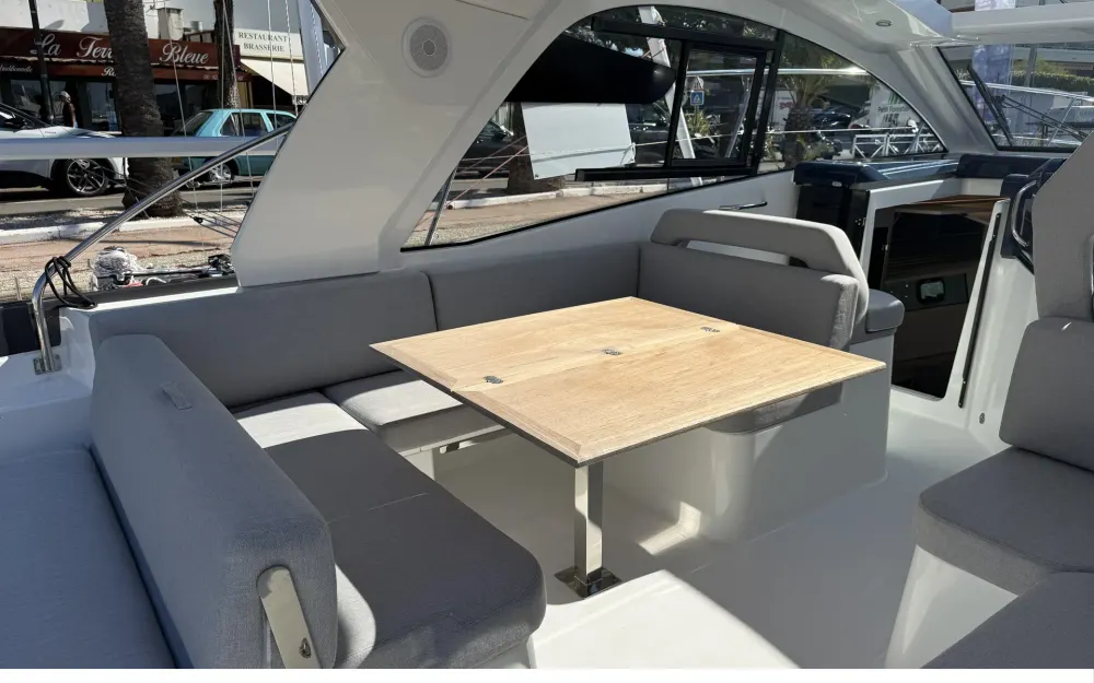 slider 16 Beneteau Gran Turismo 36