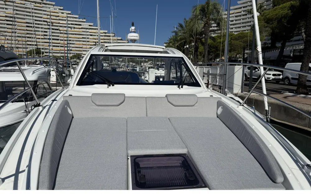 slider 26 Beneteau Gran Turismo 36