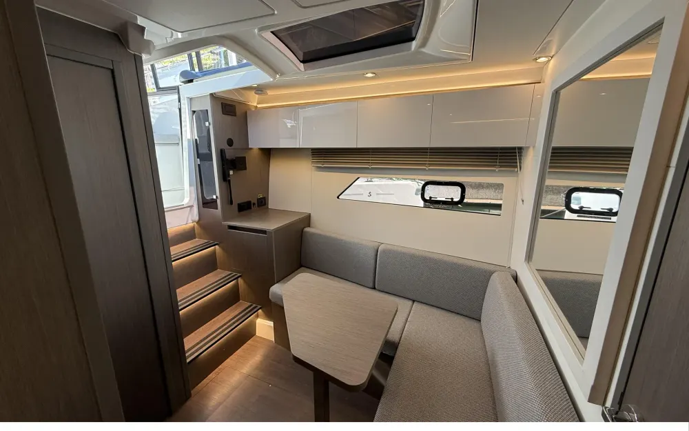 slider 2 Beneteau Gran Turismo 36