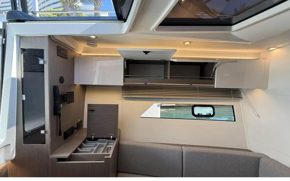 slider 8 Beneteau Gran Turismo 36