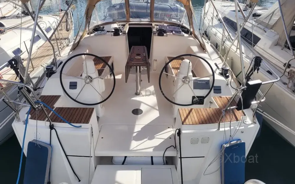 slider 11 Dufour  375Grand Large