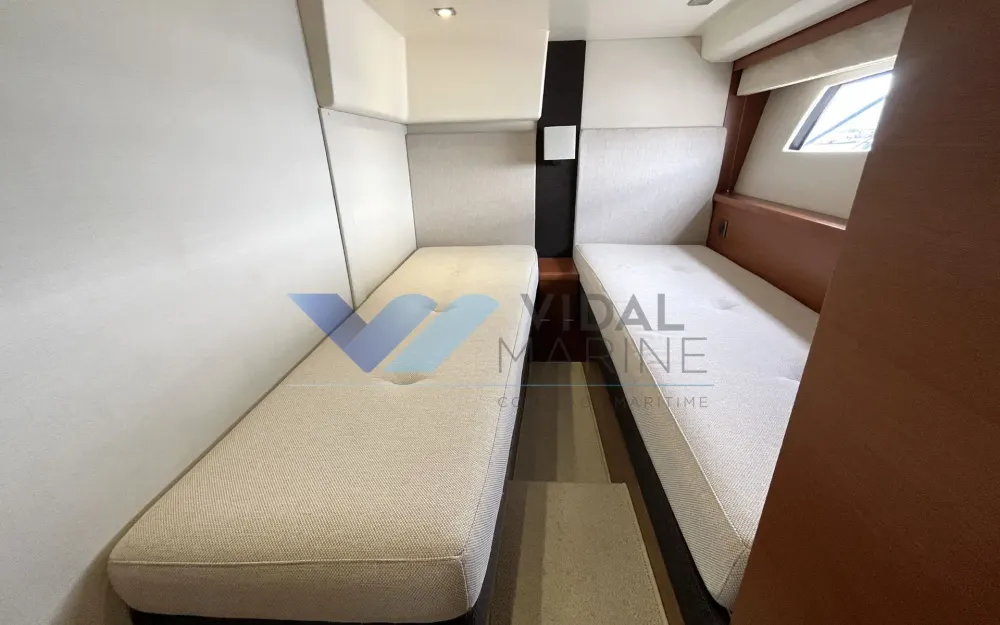 slider 9 Jeanneau Prestige 500 Fly