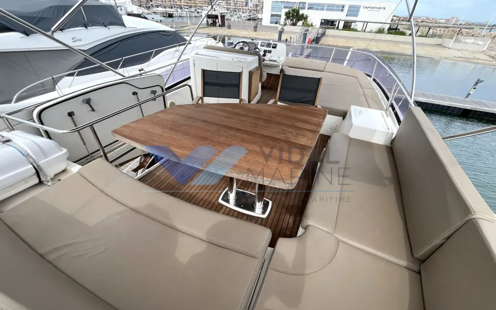 slider 13 Jeanneau Prestige 500 Fly