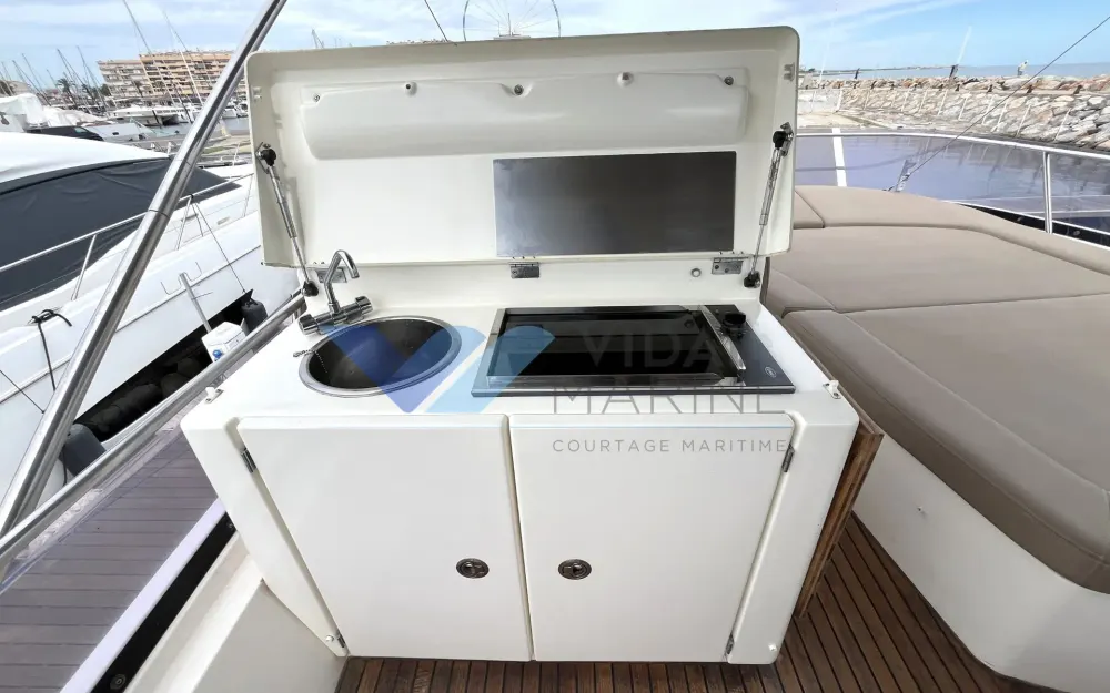 slider 17 Jeanneau Prestige 500 Fly