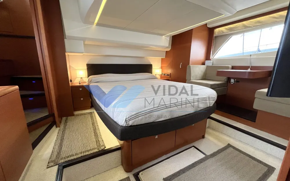 slider 7 Jeanneau Prestige 500 Fly