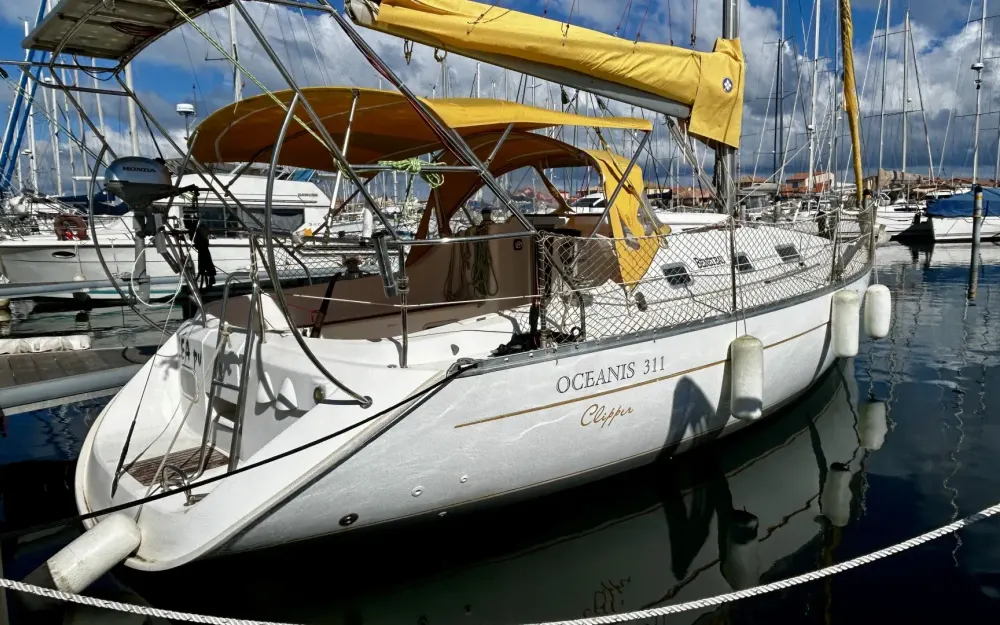 slider 2 Beneteau Oceanis 311 Clipper
