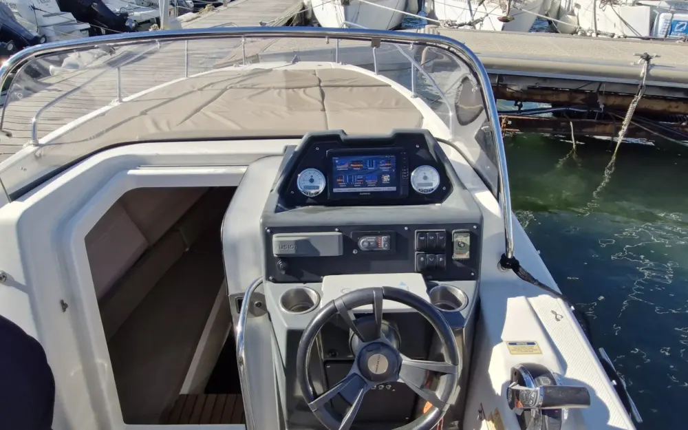 slider 15 Quicksilver Activ 755 Sundeck