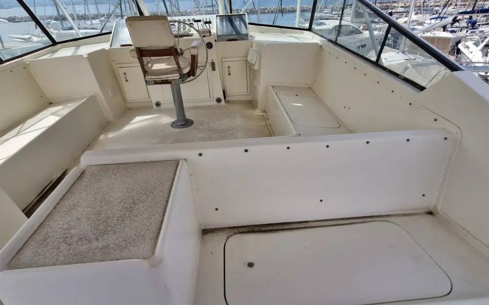 slider 10 Hatteras 60