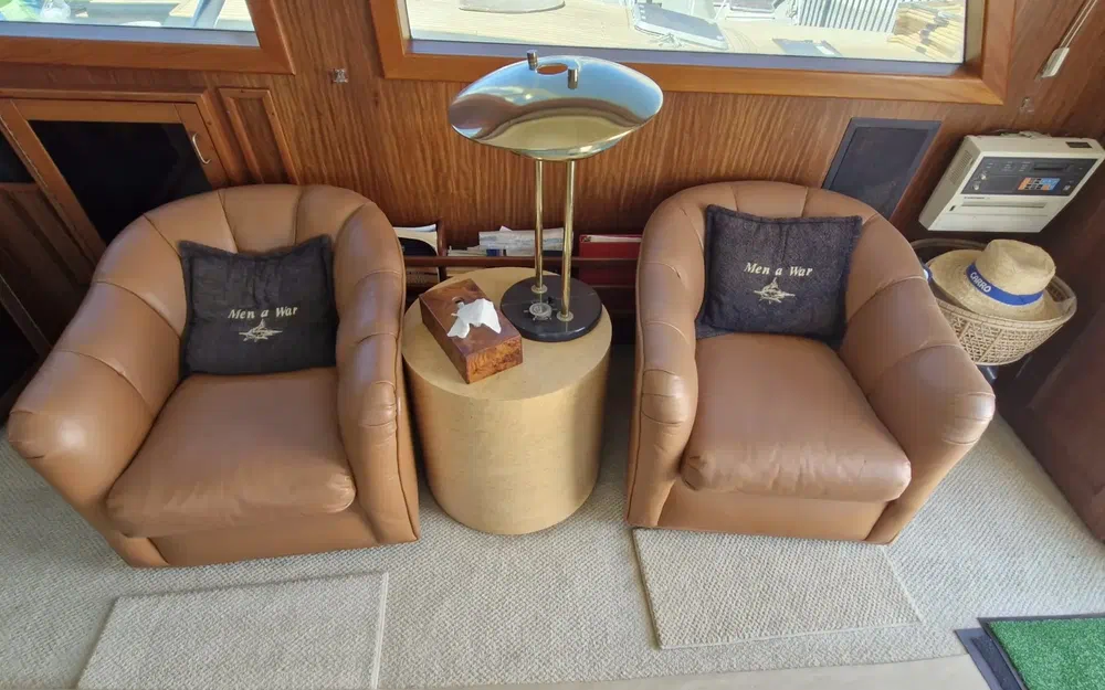 slider 3 Hatteras 60